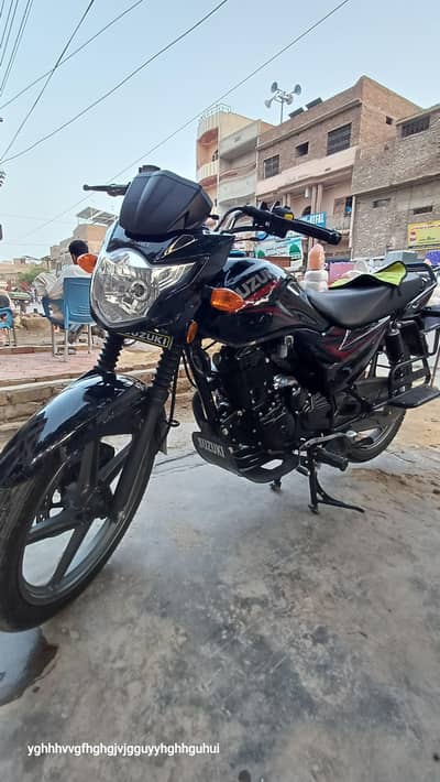 Suzuki GR 150 2025