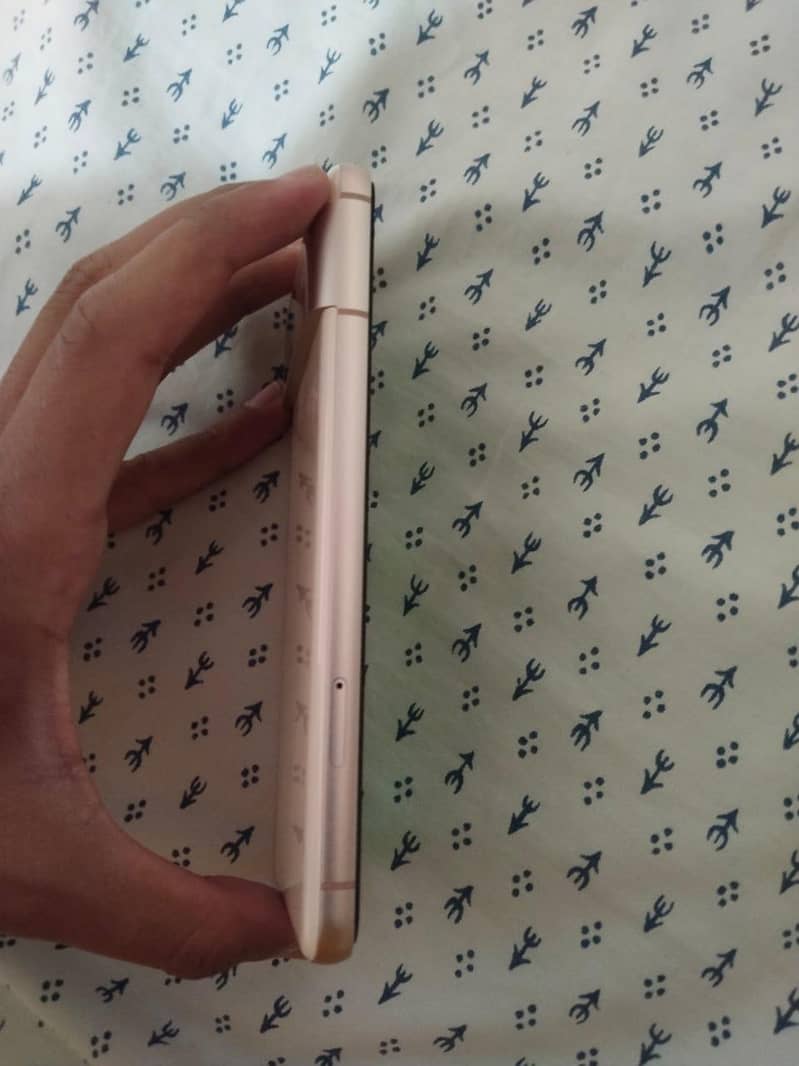 Google Pixel 8 3