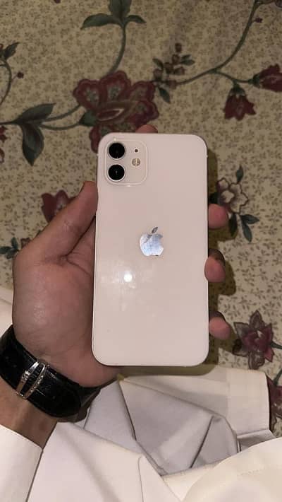 Apple iPhone 12