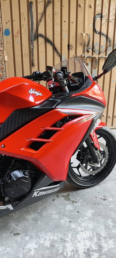 Kawasaki Ninja ZX300