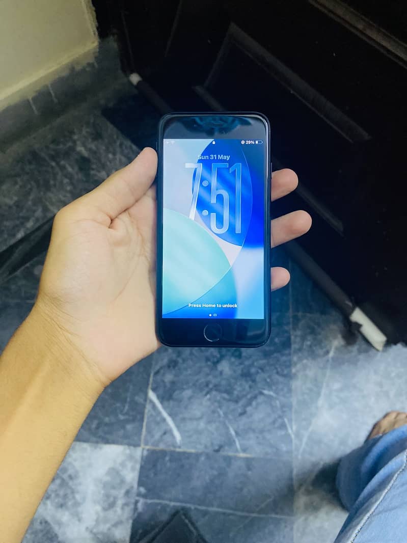 Apple iPhone SE 2