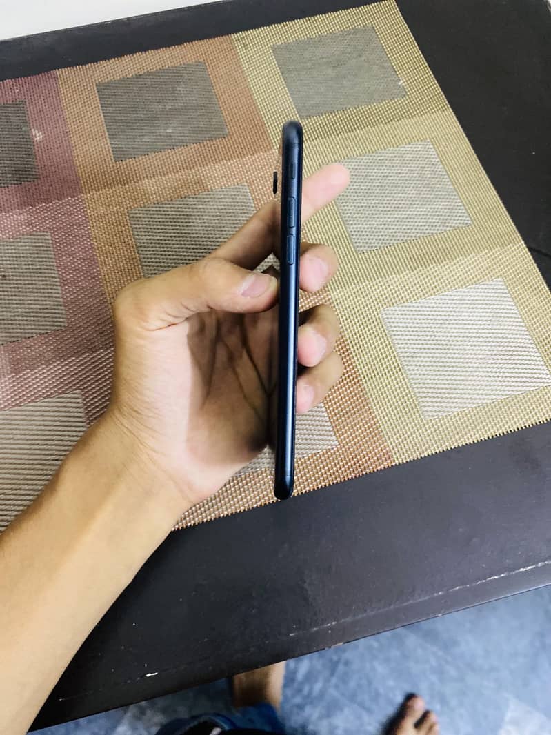Apple iPhone SE 4