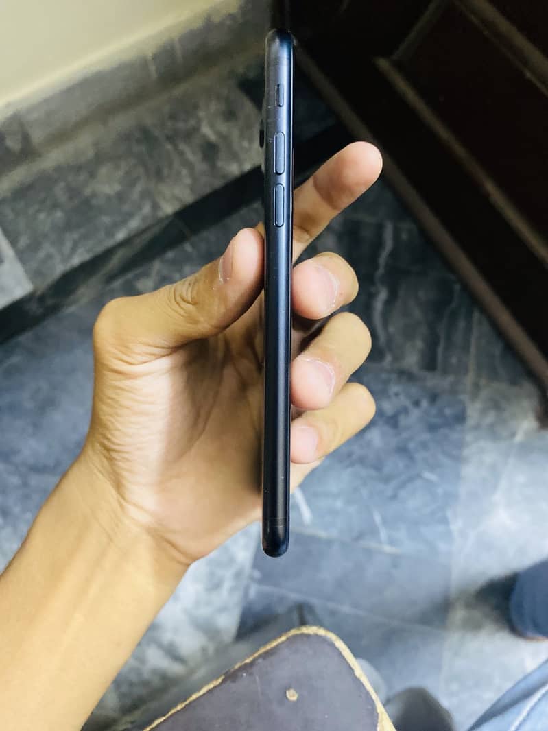 Apple iPhone SE 7