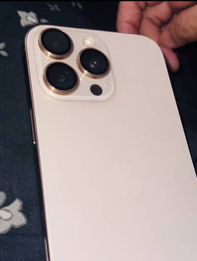 Apple iPhone 16 Pro Max