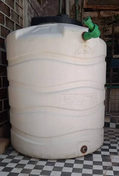Water Tanki slightly used