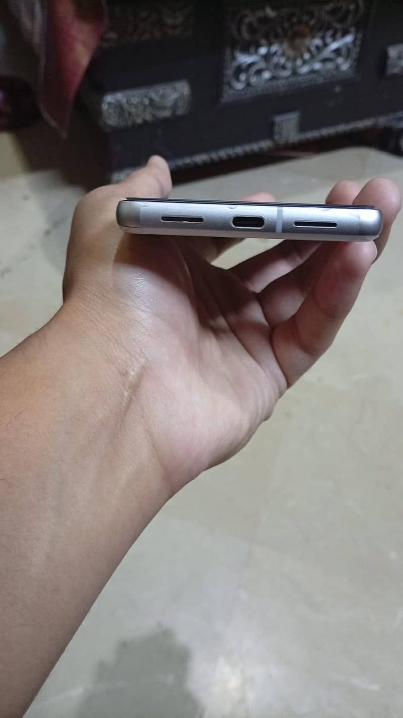 Google Pixel 7 3