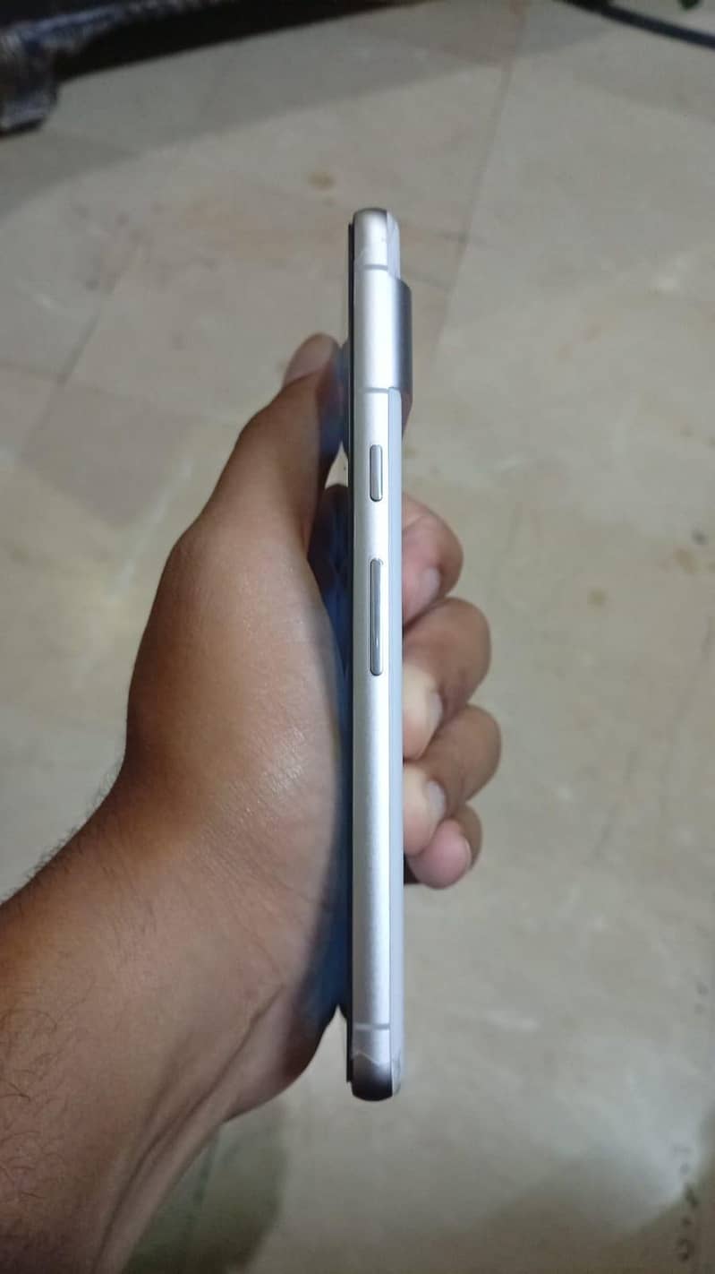 Google Pixel 7 5