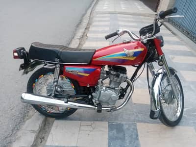Honda cg 125cc for sale urgent Whatsapp 03229239615