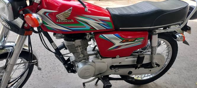 Honda 125 model 2023 like new