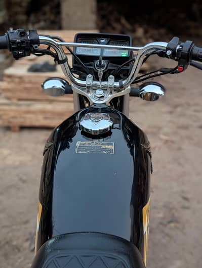125 Golden Edition Self start