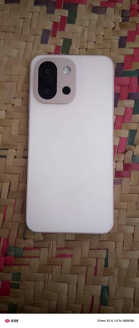 OnePlus 13S 1