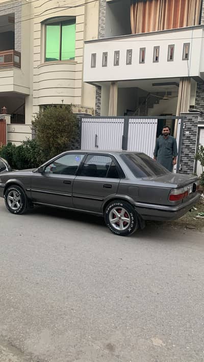 Toyota Corolla 1990