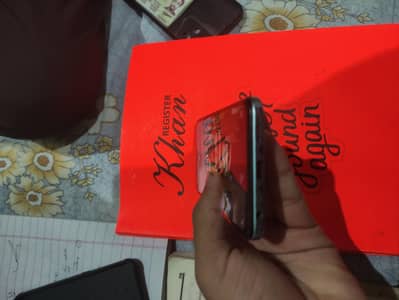 Vivo Y21 urgent sale no exchange complete box and charger