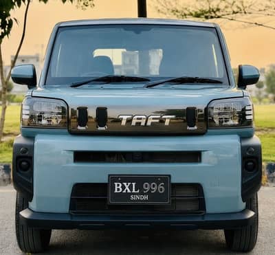 Daihatsu TAFT X package