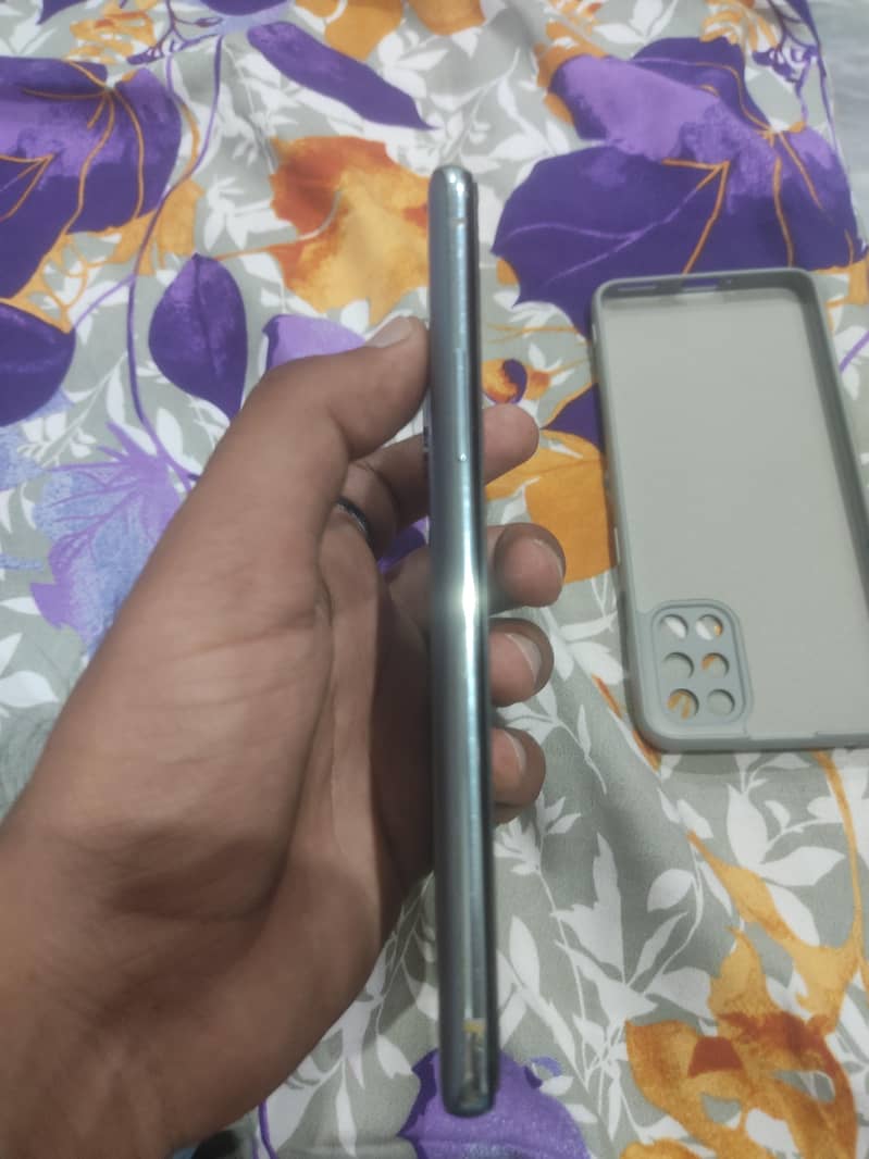one plus 9r 3