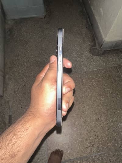 Apple iPhone 15