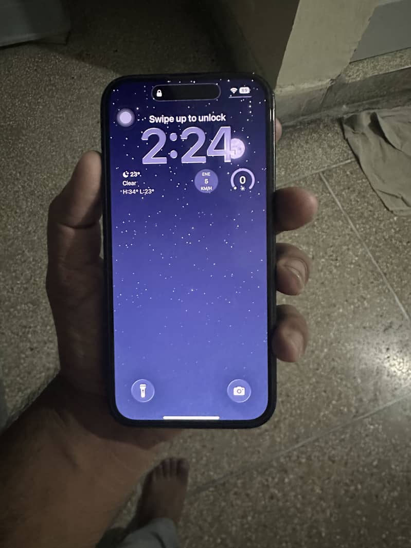 Apple iPhone 15 4