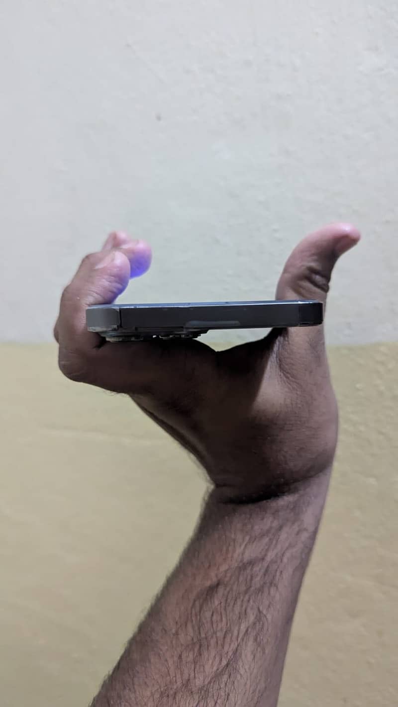 IPHONE 13 pro max 4
