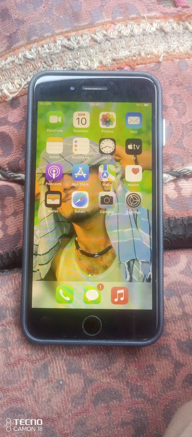 Apple iPhone 7 Plus 1