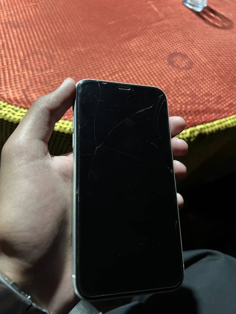 Apple iPhone 11 1
