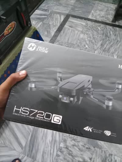 HolyStoneGIM drone