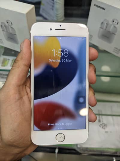 Apple iPhone 7