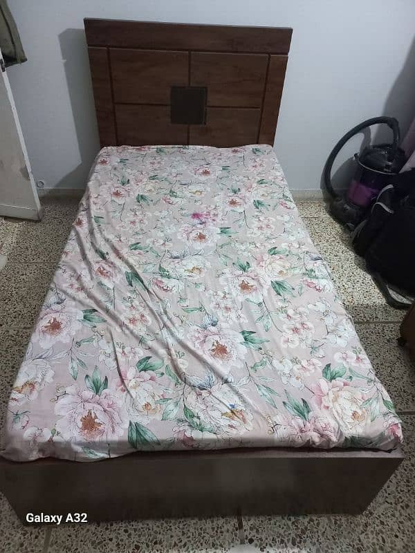 2 SINGLE BEDS ALMOST NEW 1