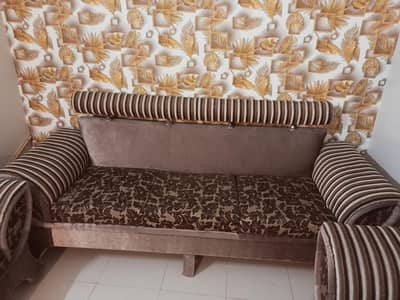 Beautiful comfortable 7 seater sofa set in reasonable price
