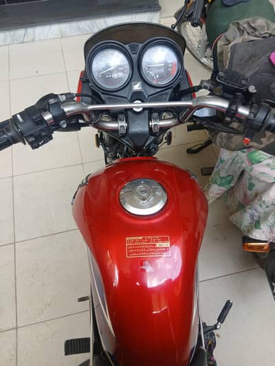 Honda CB125F