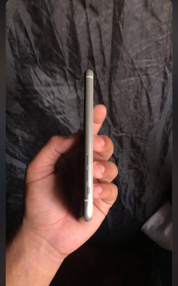 Apple iPhone 11 2