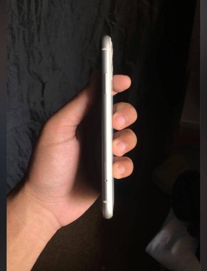 Apple iPhone 11 5