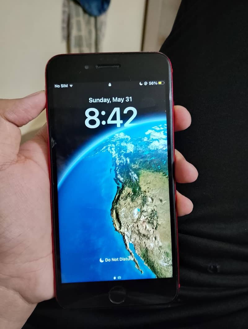 Apple iPhone 8 Plus 3