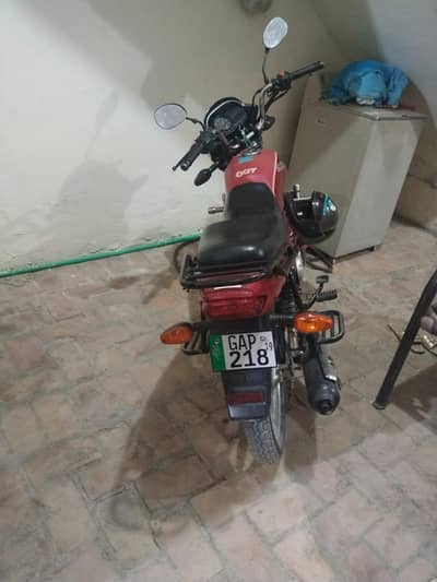 SUZUKI SELF starter Lush condition available in reasonable price