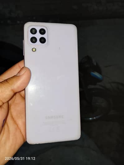 Samsung Mobile A22.03106112668 is number par call Kara