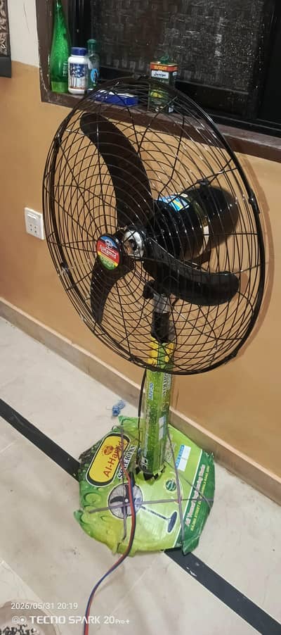 DC Solar /Battery 12V Pedestal Fan