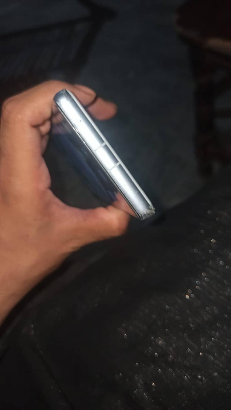 Google Pixel 7a 3