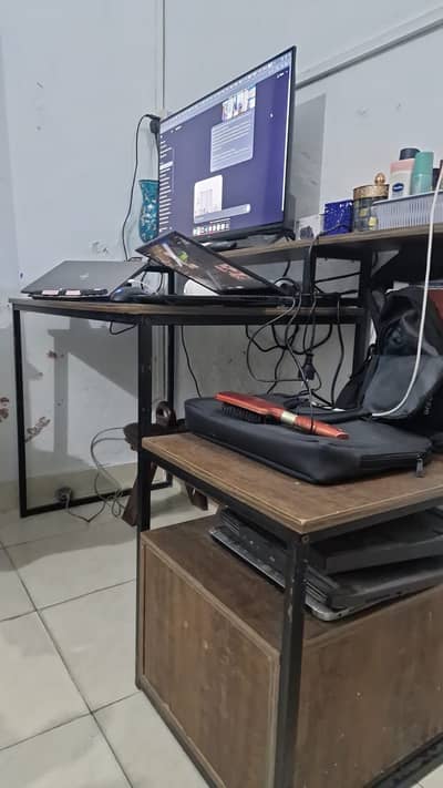 Home Office table long and wide easy to add things if have good space