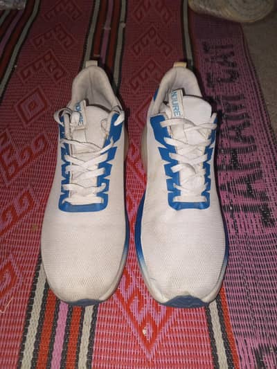 NDURE Original Sports Shoes Size 45 - White/Blue, Used Good Condition