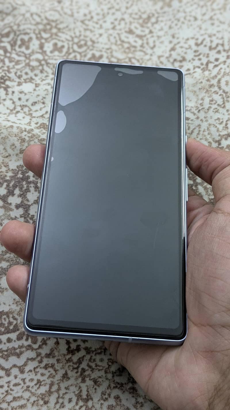 Google Pixel 7a 5