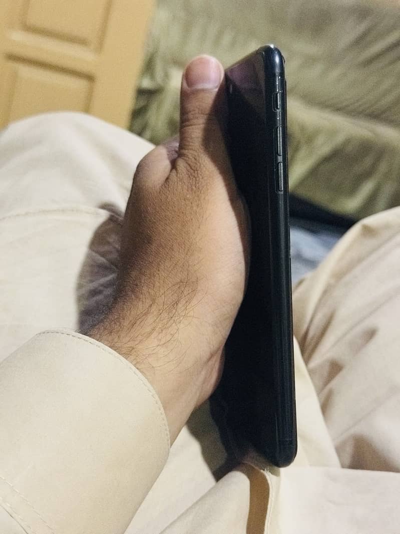 Apple iPhone 7 Plus 1