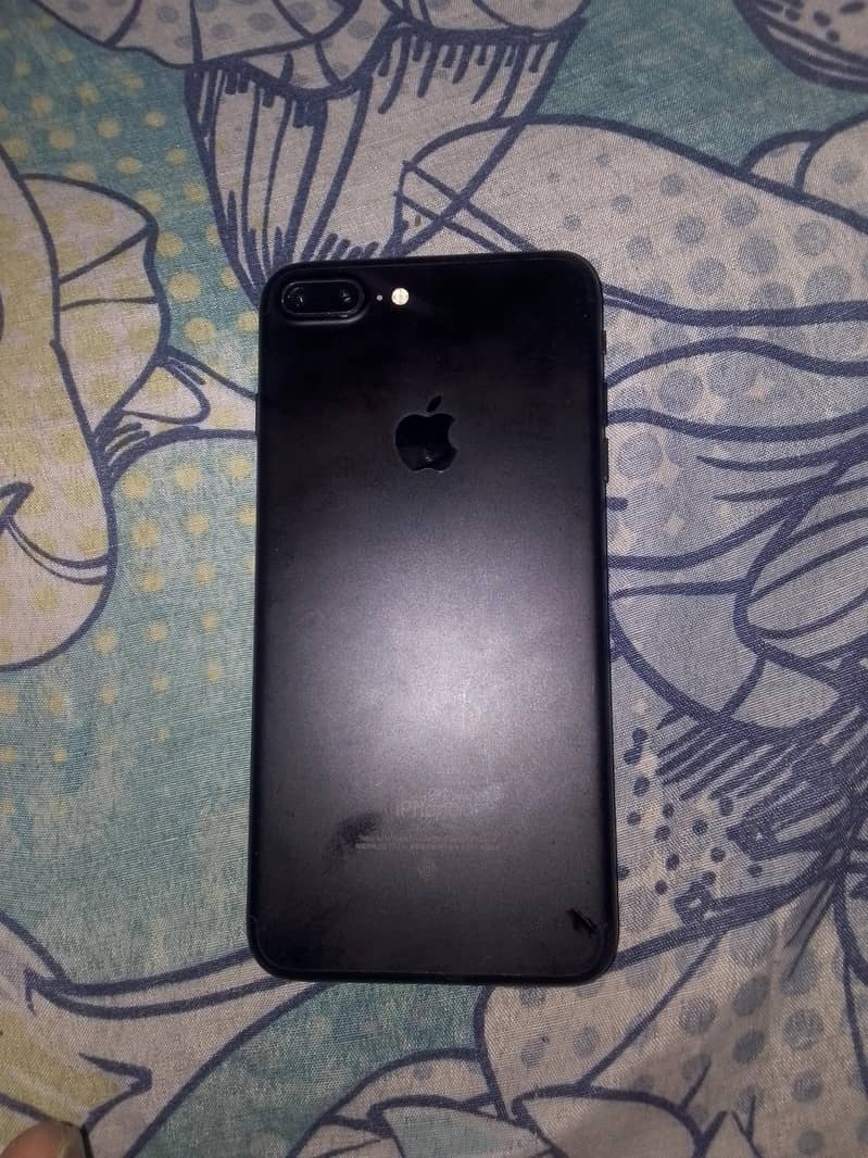 Apple iPhone 7 Plus 0