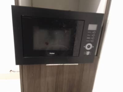 microwave oven