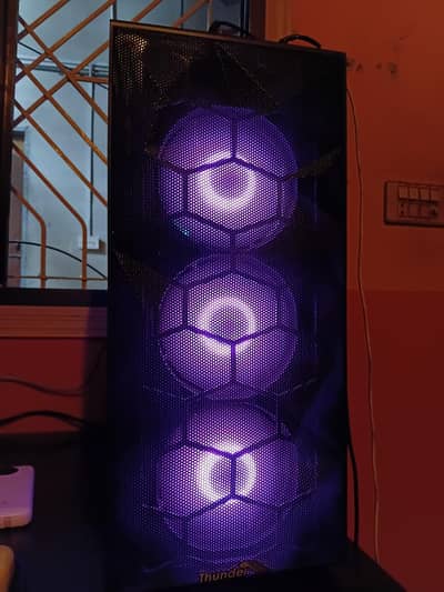 i5 4thgen 16gb ddr3 ram 128gb ssd 320gb hdd 600watt psu Rx 580 8gb