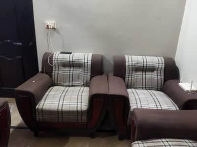 7 seaters sofa for sale in good condition