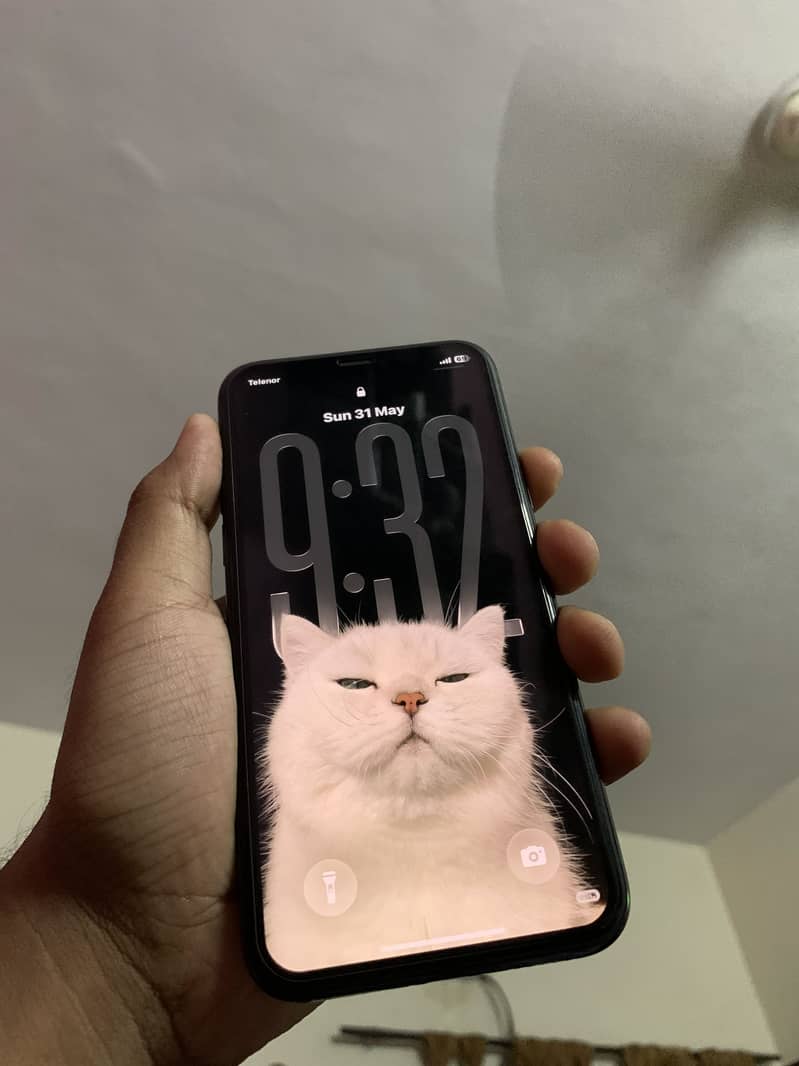 iPhone 11 Pro 1