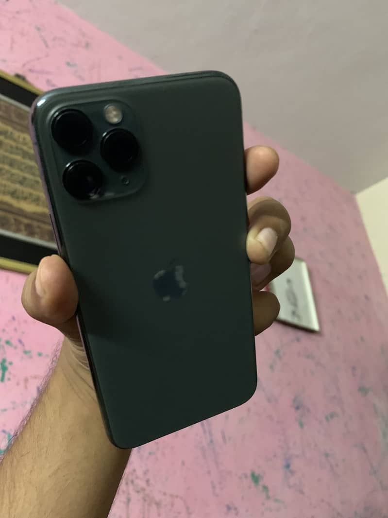 iPhone 11 Pro 3