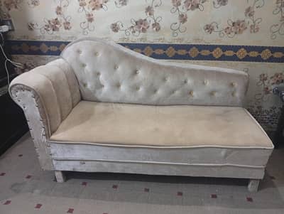 Deewan for sale