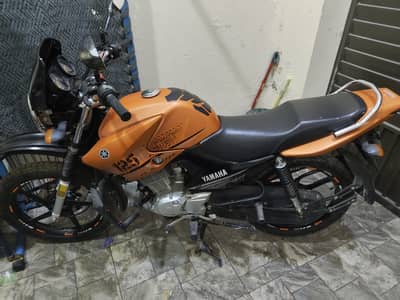 Yamaha YBR 125g Matt Orange For Sale