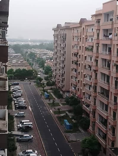 10-Marla 3-Bedroom's Tile Flooring ( Apartment | Flat ) For Sale | Askari 10 Lahore Cantt | @nusratestate