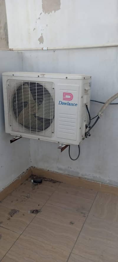 dawlance Ac  . 1 ton ka hai